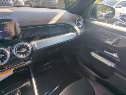 2024 Mercedes-Benz EQB 300 Base 4MATIC