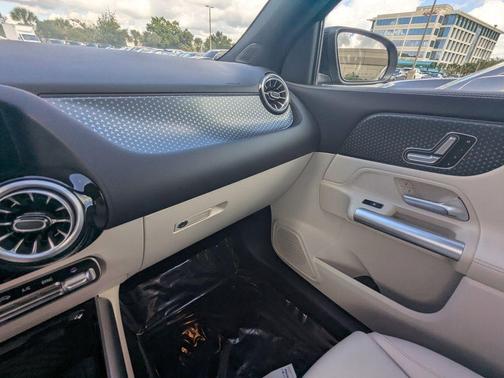 2025 Mercedes-Benz GLA 250 Base