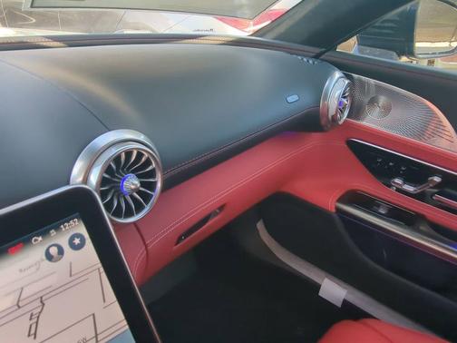 2025 Mercedes-Benz AMG SL 63 S E Performance