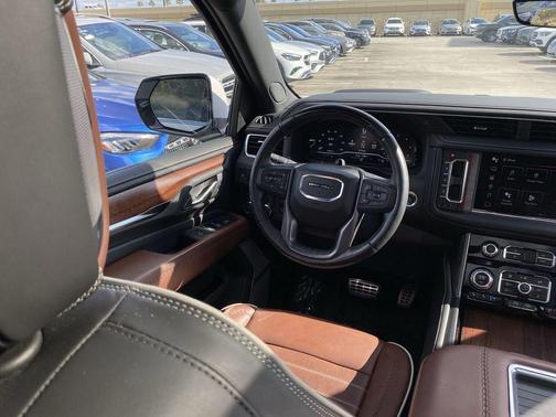 2024 GMC Yukon Denali Ultimate