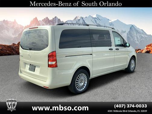 2023 Mercedes-Benz Metris Base