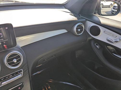 2022 Mercedes-Benz GLC 300 Base