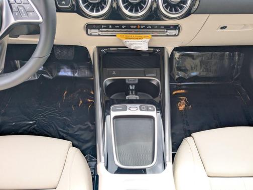 2026 Mercedes-Benz GLA 250 Base 4MATIC