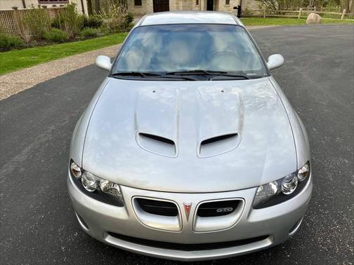 2006 Pontiac GTO Base 2dr Coupe