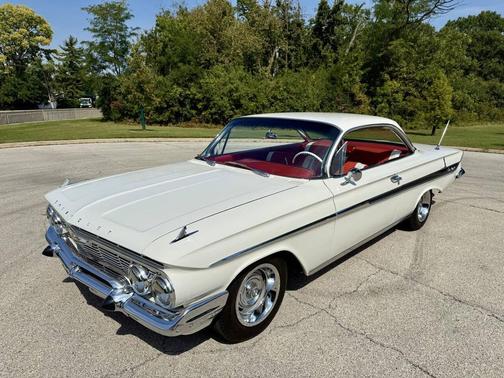 1961 Chevrolet Impala Base