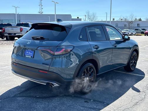 Urban Gray Pearl 2024 Honda HR-V AWD Sport