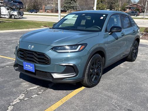 Urban Gray Pearl 2024 Honda HR-V AWD Sport