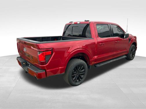 Rapid Red Metallic Tinted Clearcoat 2024 Ford F-150 XLT