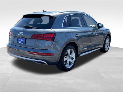 Monsoon Gray Metallic 2018 Audi Q5 2.0T Tech Premium