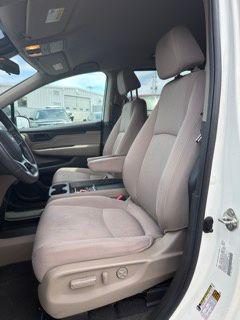 White Diamond Pearl 2019 Honda Odyssey EX