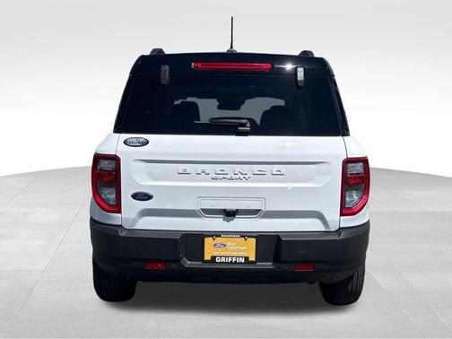 OXFORD WHITE 2022 Ford Bronco Sport Outer Banks