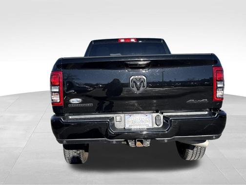 2023 RAM 2500 Big Horn Crew Cab 4x4 6'4' Box