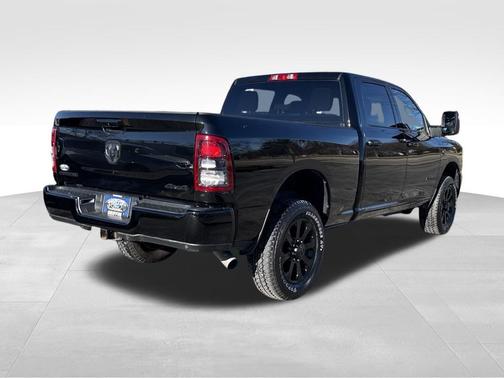 2023 RAM 2500 Big Horn Crew Cab 4x4 6'4' Box