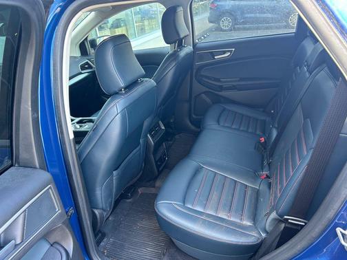 Atlas Blue Metallic 2024 Ford Edge SEL