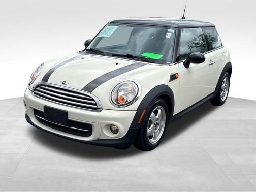 Pepper White 2011 MINI Cooper S Base