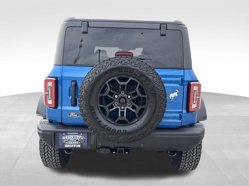 Blue Metallic 2026 Ford Bronco Badlands