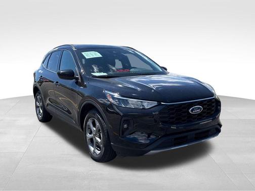 Agate Black Metallic 2025 Ford Escape ST-Line Select