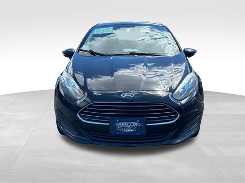 Tuxedo Black 2015 Ford Fiesta SE