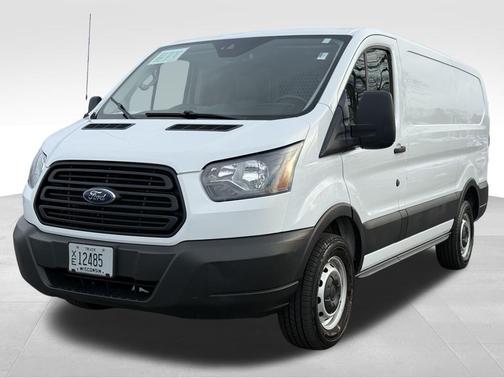 2019 Ford Transit-250 130 WB LOW ROOF CARGO