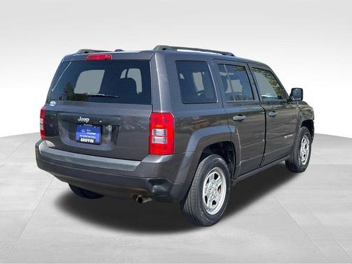 Granite Crystal Metallic Clearcoat 2017 Jeep Patriot Sport