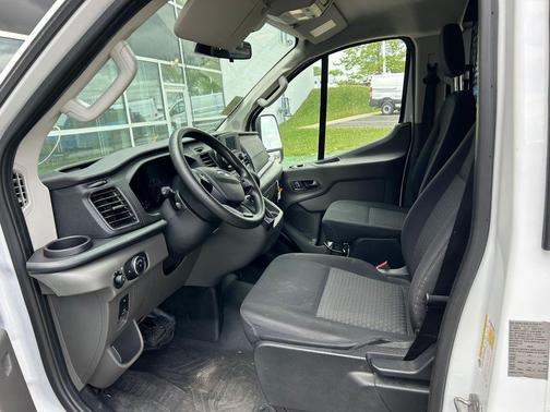 OXFORD WHITE 2024 Ford Transit-250 Base