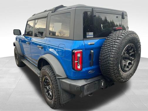 VELOCITY BLUE METALLIC 2022 Ford Bronco Wildtrak