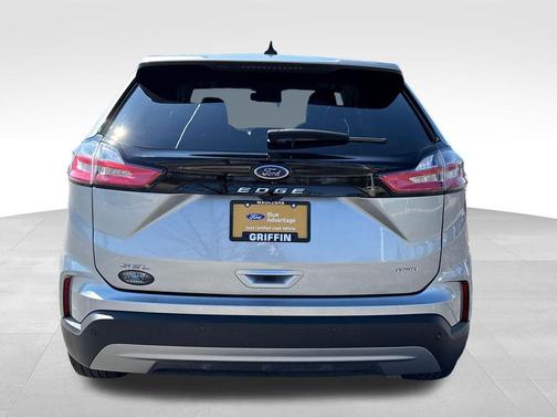 Iconic Silver Metallic 2024 Ford Edge SEL