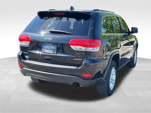 Brilliant Black Crystal Pearlcoat 2016 Jeep Grand Cherokee Laredo