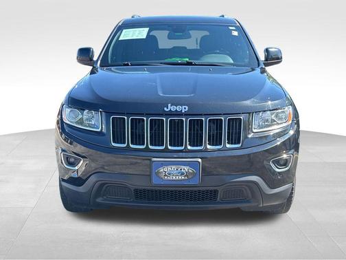 Brilliant Black Crystal Pearlcoat 2016 Jeep Grand Cherokee Laredo