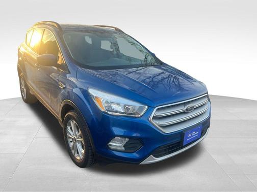 LIGHTNING BLUE METALLIC 2018 Ford Escape SE
