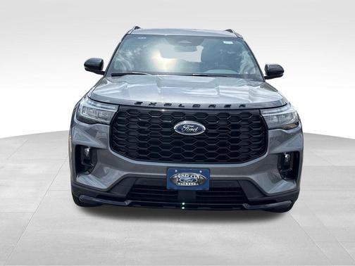 CARBONIZED GRAY METALLIC 2026 Ford Explorer ST-Line