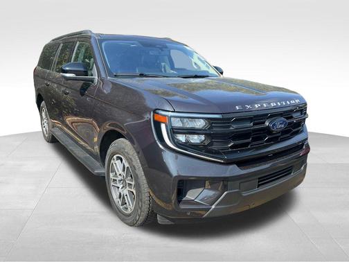 Dark Matter Gray Metallic 2025 Ford Expedition Max Active 4x4