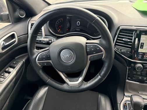 2021 Jeep Grand Cherokee LAREDO