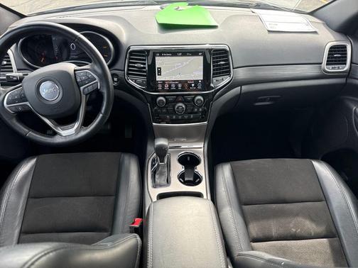 2021 Jeep Grand Cherokee LAREDO