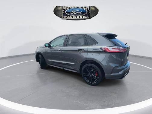 2022 Ford Edge ST