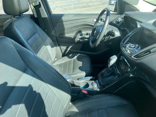 White Platinum Tricoat 2014 Ford Escape Titanium