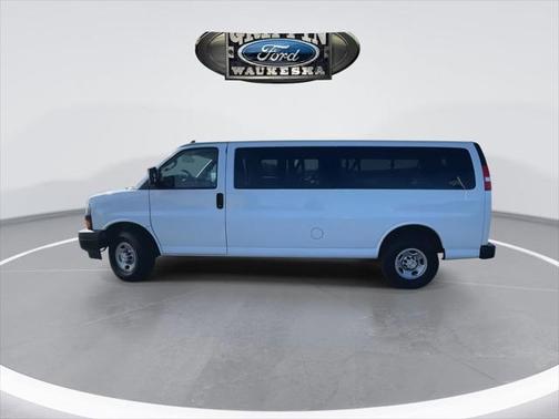 2022 Chevrolet Express 3500 LS
