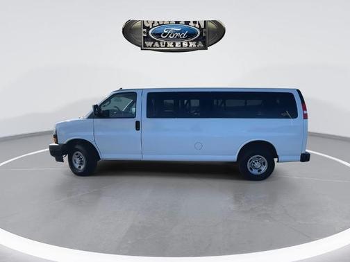 2022 Chevrolet Express 3500 LS