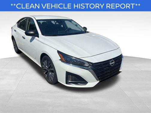 Glacier White 2025 Nissan Altima 2.5 SV