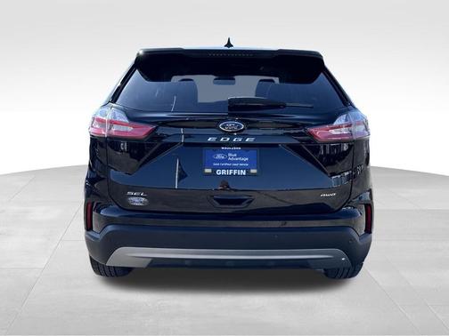 Agate Black Metallic 2024 Ford Edge SEL