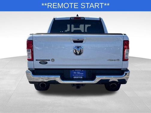 Bright White Clearcoat 2019 RAM 1500 Big Horn