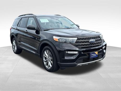 Black Metallic 2023 Ford Explorer XLT