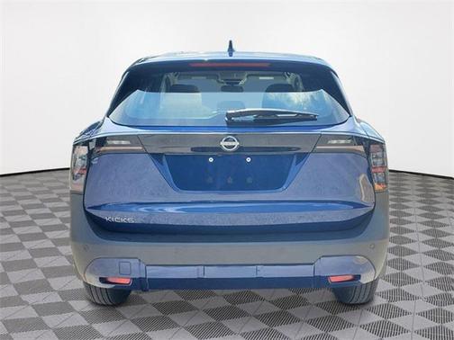 2025 Nissan Kicks S