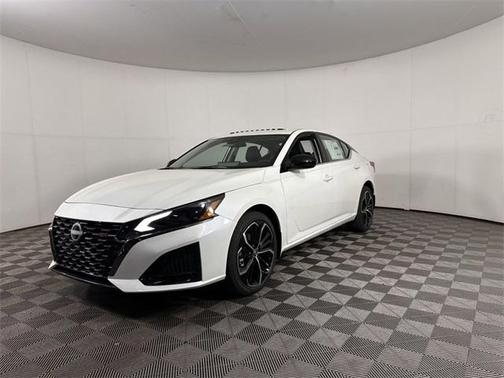 2025 Nissan Altima SR AWD