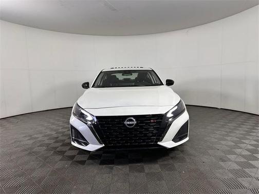 2025 Nissan Altima SR AWD