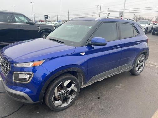 2023 Hyundai VENUE SEL