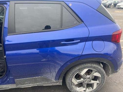 2023 Hyundai VENUE SEL