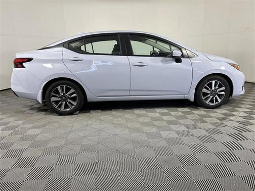 2023 Nissan Versa 1.6 SV