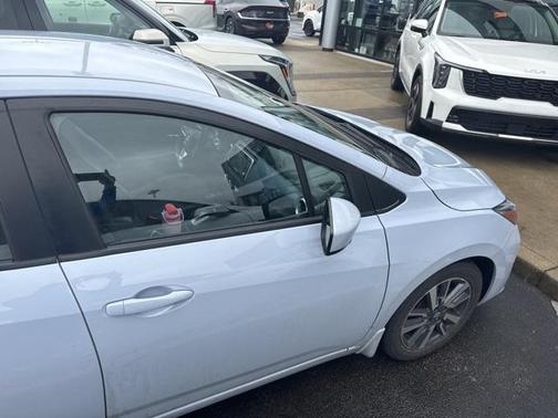 2023 Nissan Versa 1.6 SV