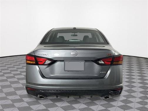 2025 Nissan Altima SR AWD